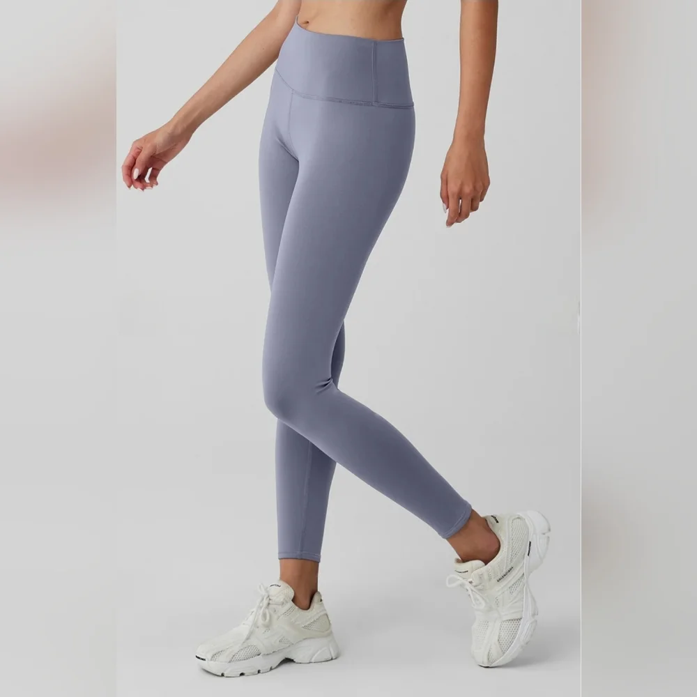 Alo Yoga 7/8 High-Waist Airlift Legging Color Fog Size L